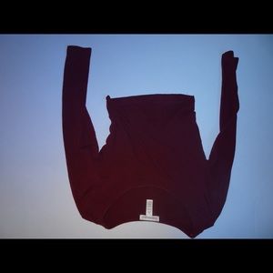 Burgundy long sleeve crop top